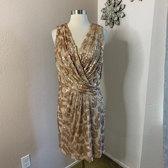 David Meister Gold Sequins Dress Size 6 - Picture 2 of 16